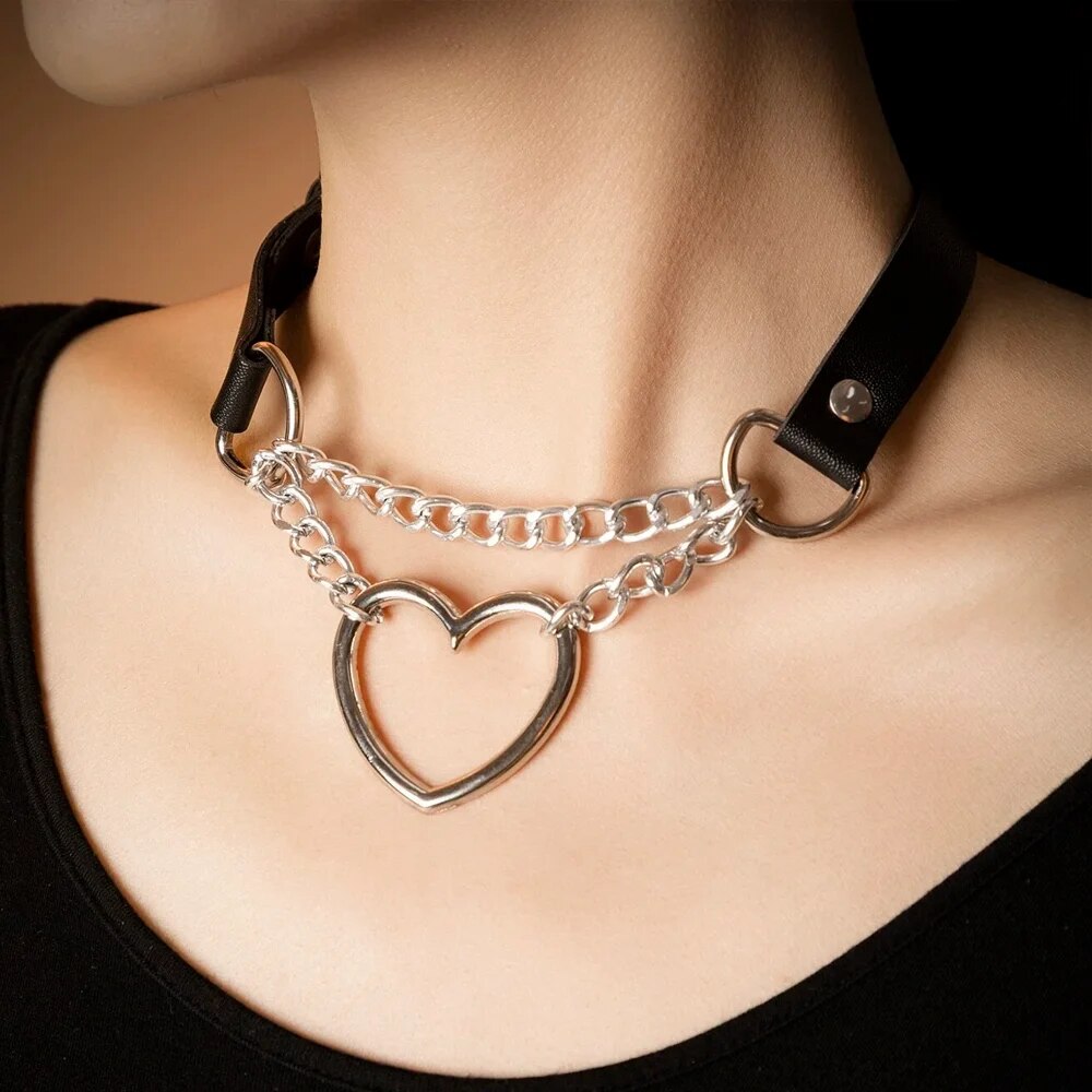 LoveBeat Choker – Verstellbare Halskette mit Herz für Techno-Outfits